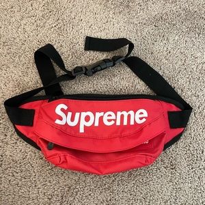 Supreme Fanny pack. Not Authentic